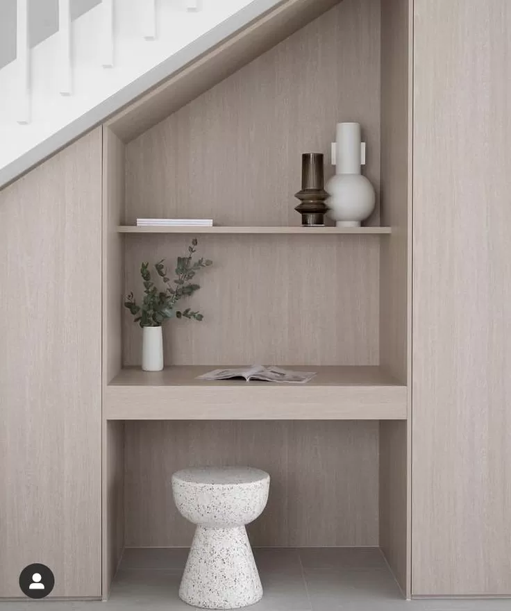 Home office embaixo da escada pequeno Melhores IDEIAS para PEQUENOS HOME OFFICES